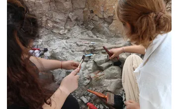 Çorakyerler kazısında bu sezon çok sayıda zürafa, fil ve gergedan fosili ortaya çıkarıldı Çorakyerler kazısında bu sezon çok sayıda zürafa, fil ve gergedan fosili ortaya çıkarıldı