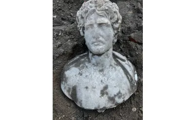 Düzce'de antik kentte 1800 yıllık büst bulundu Düzce'de antik kentte 1800 yıllık büst bulundu