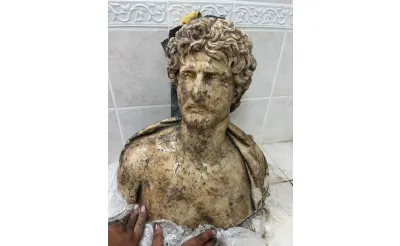 Düzce'de antik kentte 1800 yıllık büst bulundu Düzce'de antik kentte 1800 yıllık büst bulundu
