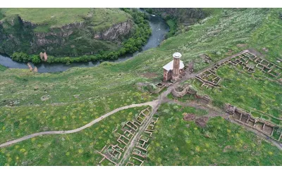 Ani Ören Yeri'nde yeni kazı sezonu başladı.