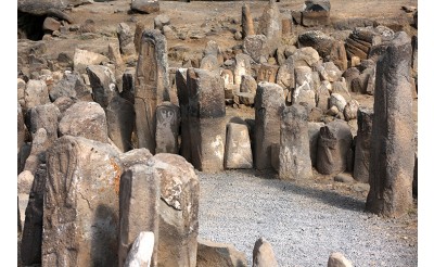 İran Erdebil'de 8 bin yıllık yerleşim yerinde kazı çalışmaları yapılıyor