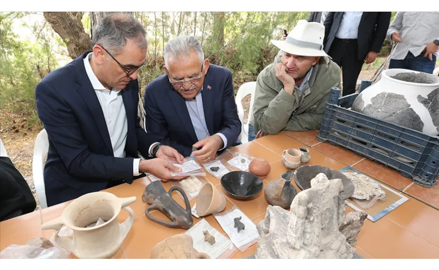 Kültepe Höyüğü'nde 7 bin yıllık eserler bulundu