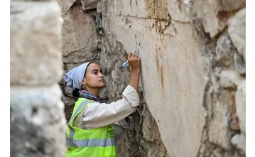 Sillyon Antik Kenti'nde Roma ve Beylikler Dönemine Ait Hamam Bulundu Sillyon Antik Kenti'nde Roma ve Beylikler Dönemine Ait Hamam Bulundu