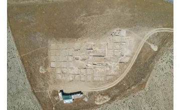 Çavuştepe Kalesi'ndeki kazılarda Urartu yönetici sınıfının izleri araştırılıyor Çavuştepe Kalesi'ndeki kazılarda Urartu yönetici sınıfının izleri araştırılıyor