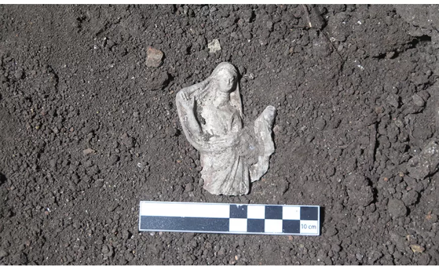 Aigai Antik Kenti'nde Demeter heykelcikleri bulundu