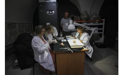 Müzelerdeki 250 binden fazla eser yapay zeka destekli DNA uygulamasıyla kimliklendirildi Müzelerdeki 250 binden fazla eser yapay zeka destekli DNA uygulamasıyla kimliklendirildi