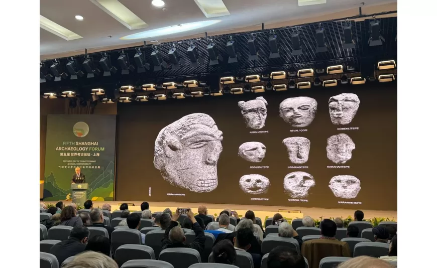 Çin'de düzenlenen 5. Şangay Arkeoloji Forumu'nda Karahantepe, 2023 yılının en önemli 9 "Saha Keşif ve Araştırma” projesi arasına seçildi.