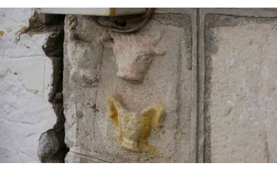 Tarihi mimari parçalar inşaatlarda yapı malzemesi olarak kullanılmış