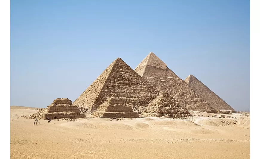 Piramitler: Eski Mısır'ın Simgesi
