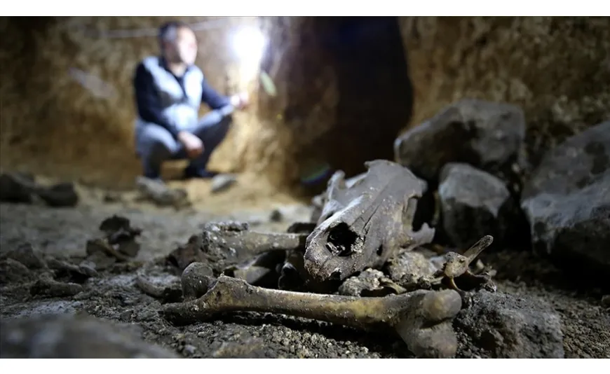 Sarayini'ne tünellerle bağlı yeni bir yer altı şehri keşfedildi