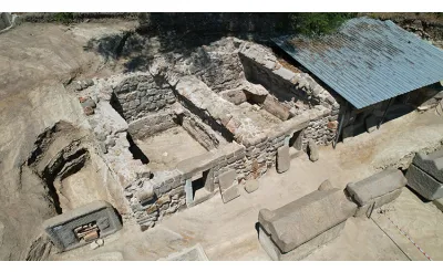  Tios Antik Kenti'nde Roma Dönemine Ait Nekropol Alanı Ortaya Çıkarılıyor