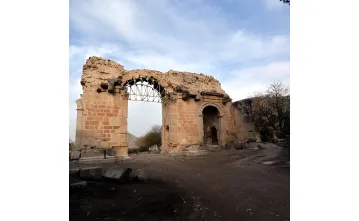 Anavarza Antik Kenti Anavarza Antik Kenti