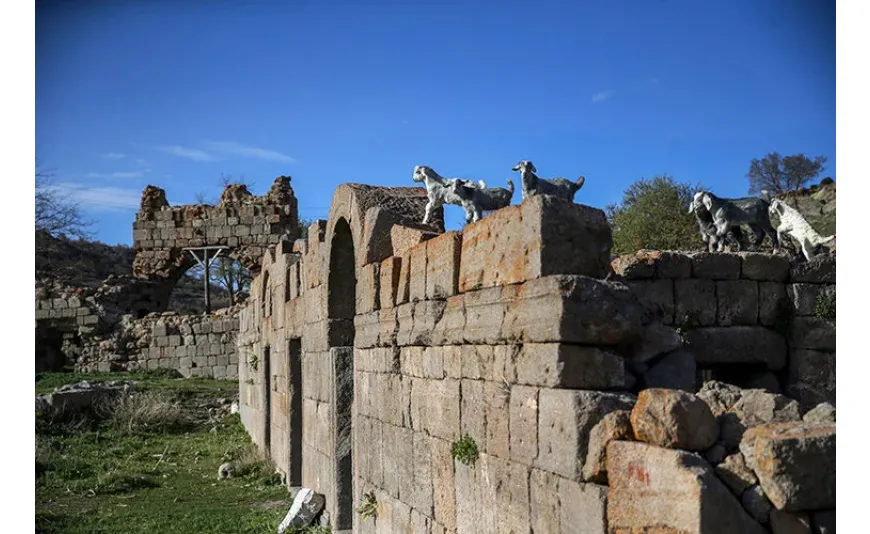 Karaman'da "Binbir Kilise" olarak bilinen alanda dini yapılar keşfedildi