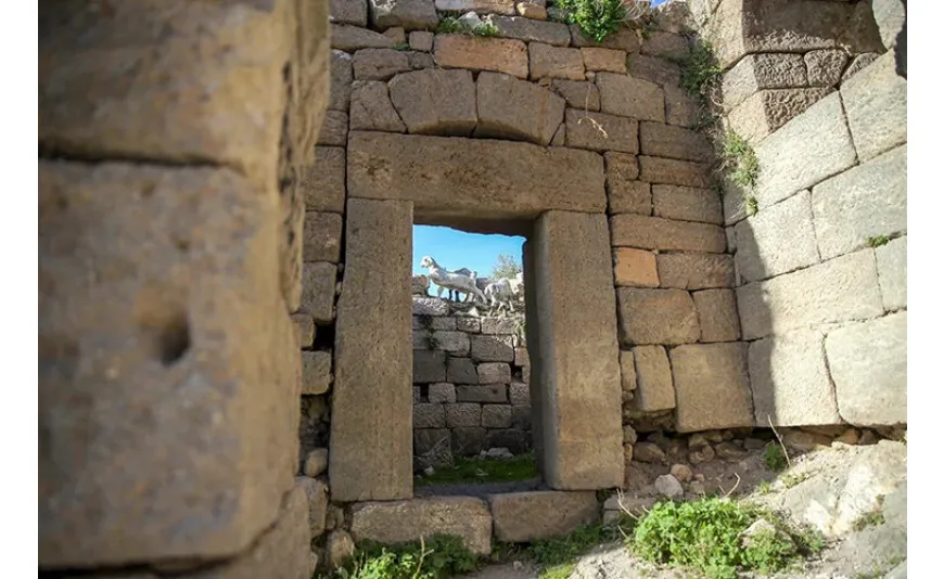 Karaman'da "Binbir Kilise" olarak bilinen alanda dini yapılar keşfedildi