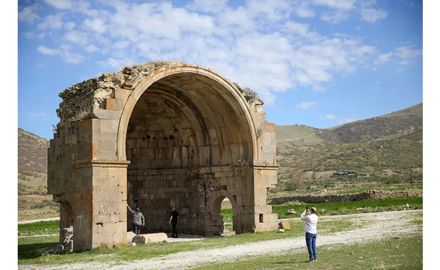 Karaman'da "Binbir Kilise" olarak bilinen alanda dini yapılar keşfedildi