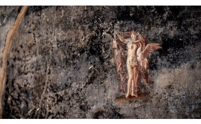 Pompeii'deki kazıda yeni duvar resimleri keşfedildi