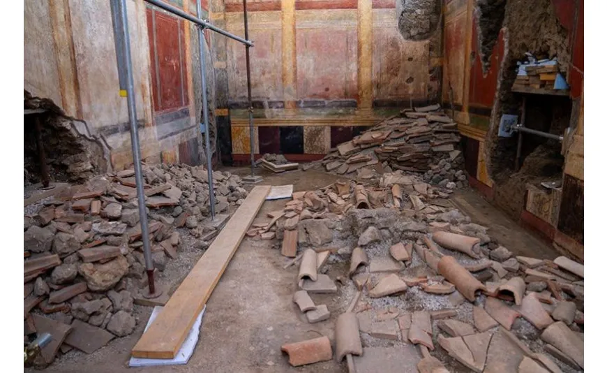 Pompeii'deki kazıda yeni duvar resimleri keşfedildi