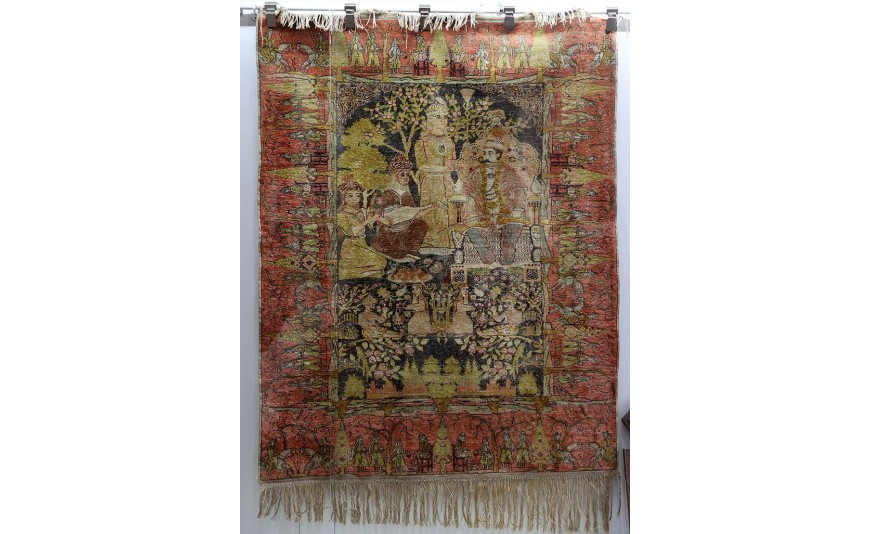 Sivas'ta 1000 yıllık Selçuklu halısı müzede sergileniyor