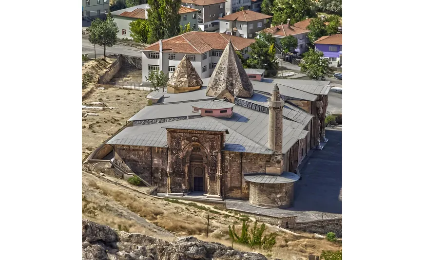 Divriği Ulu Camii ve Darüşşifası