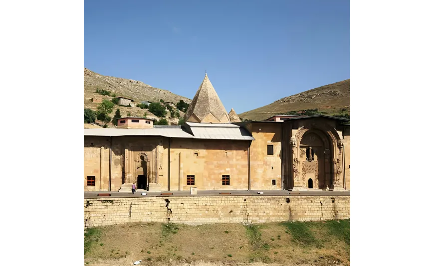 Divriği Ulu Camii ve Darüşşifası